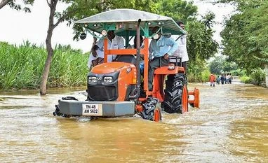 9 killed in Tamil Nadu's Vellore after house collapses due to heavy rain Tamil Nadu rains Trichy