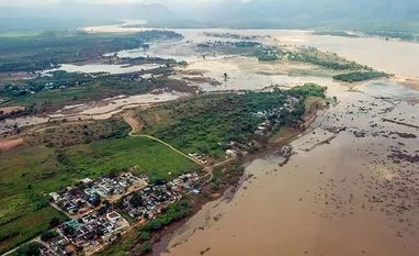 Continuous rain, high-speed winds in AP's Srikakulam ahead of cyclone Jawad Andhra Pradesh