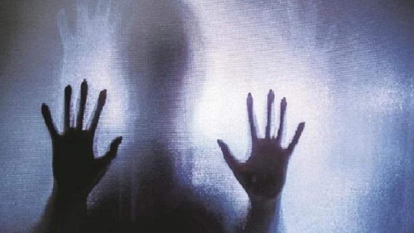 SIT registers FIR against school authorities in Badlapur assault case | India News Child Abuse, POCSO