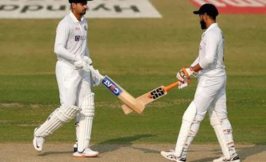 On debut, Shreyas Iyer shows the way as India score 258/4 at stumps Shreyas Iyer, india vs New Zealand