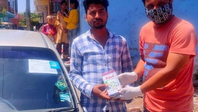 DealShare DealShare delivering a product in remote India