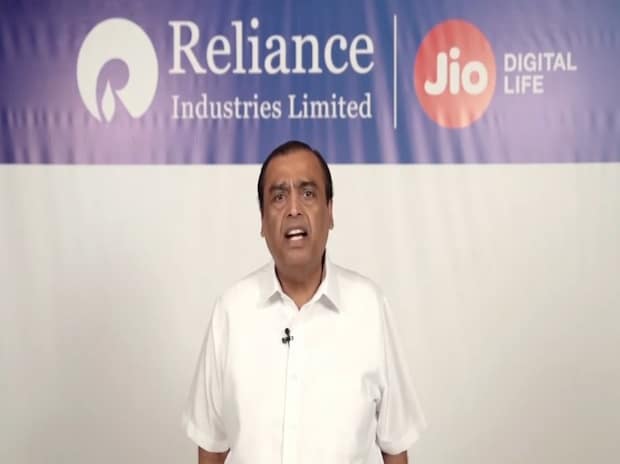 Telco bosses seek faster 5G rollout, bank support and end of litigation
