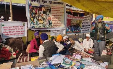 'Singhu in our heart': Smiles abound as farmers start heading home Singhu