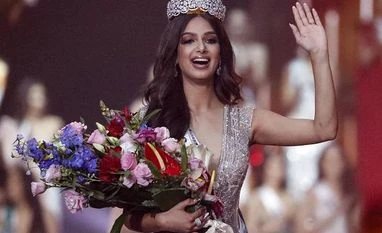 PM Narendra Modi congratulates Harnaaz Sandhu on Miss Universe crown Harnaaz Sandhu, Miss Universe 2021