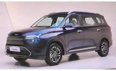 Kia unveils all-new 'Carens', launch in first quarter of next year Kia Carens