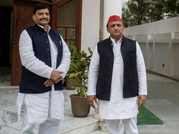 UP polls: Alliance speculation stoked with Akhilesh-Shivpal meet