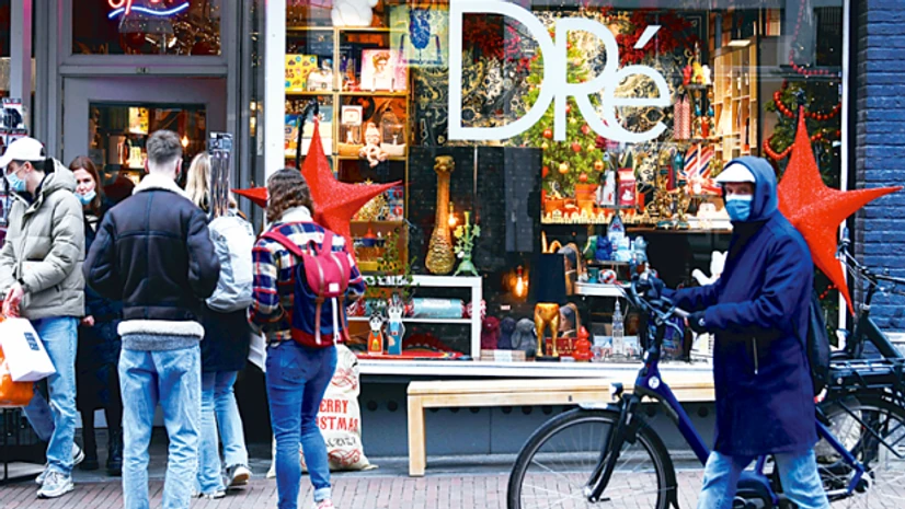 Covid-19: Is Omicron subvariant BA.2 in Europe more transmissible? Covid-19, Christmas, Netherlands, Omicron, Europe, Pandemic