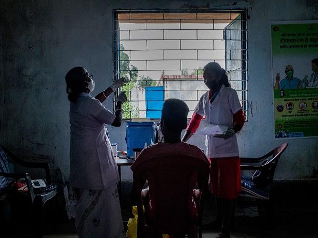 Indicators show Indian economy was growing steadily before Omicron hit