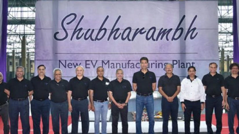 Bajaj Auto EV plant Pune Bajaj Auto to set up Rs 300 crore EV manufacturing facility in Pune