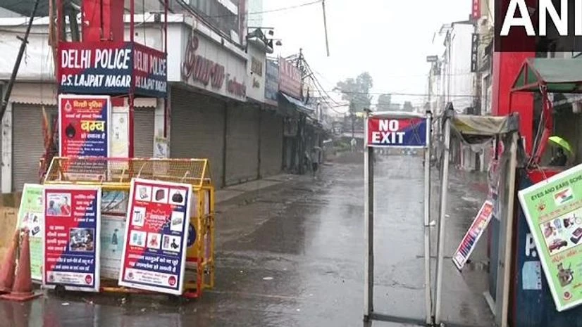 Lajpat nagar market, Delhi, curfew, lockdown, coronavirus, covid Lajpat nagar market, Delhi, curfew, lockdown, coronavirus, covid