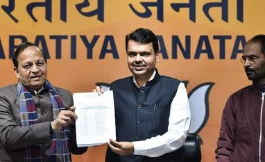 Goa polls: Devendra Fadnavis assures good, stable govt; slams opposition Devendra Fadnavis