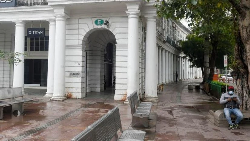 Connaught Place Connaught Place area wears a deserted look during the weekend curfew imposed by the Delhi government to curb the spread of Covid-19, in New Delhi (Photo: PTI)