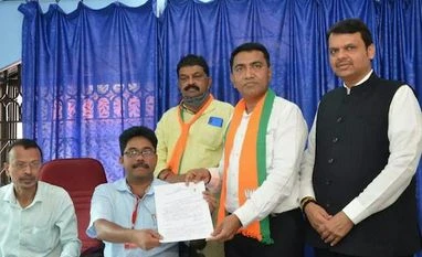 Goa CM files nomination papers; Parrikar's son to contest as independent Goa Assembly elections