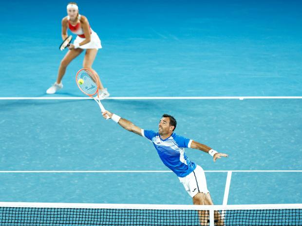Australian Open: Mladenovic, Dodic win mixed doubles championship