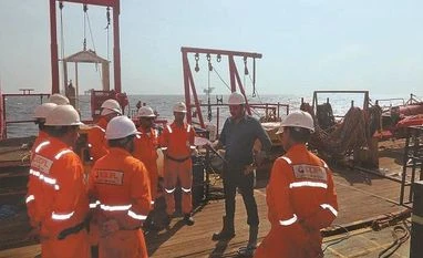 Oil at 2008 highs as US, Europe mull Russian oil import ban, Iran delay oil rigs