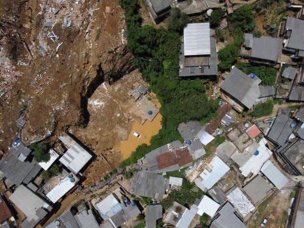 Death toll in Brazil mudslides reaches 146 on fifth day of rescue efforts