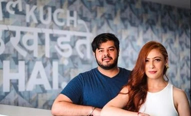 Jasmeet Thind CoutLoot co-founders Jasmeet Thind (Left) and Mahima Kaul