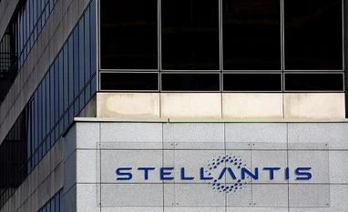 Automaker Stellantis reaps $15-billion profit in 1st year of merger Stellantis