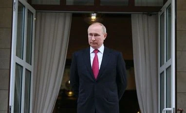 US, EU, UK to sanction Russian central bank, block SWIFT banking service Vladimir Putin