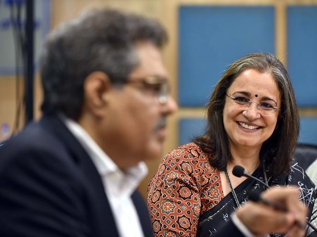 New Sebi chief Madhabi Puri Buch thanks Tyagi for setting strong foundation New Sebi chief Madhabi Puri Buch thanks Tyagi for setting strong foundation