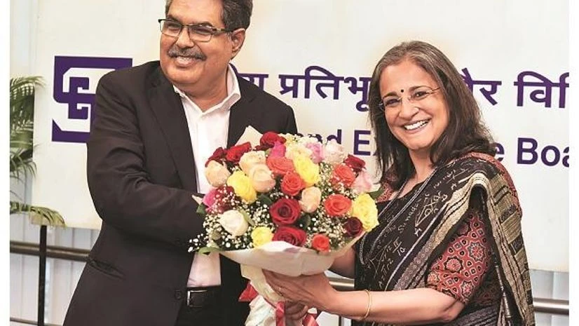 Madhabi Puri Buch Madhabi Puri Buch