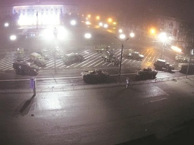 Russian forces take control of crucial Ukrainian energy hub and seacoast