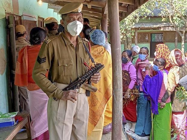 Situation in Manipur peaceful, says govt, internet suspension to continue