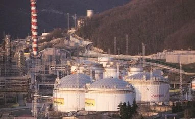 Oil slides on release of strategic reserves and China lockdowns oil