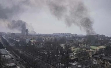 Mariupol Smoke rises after shelling in Mariupol, Ukraine (Photo: AP/PTI)