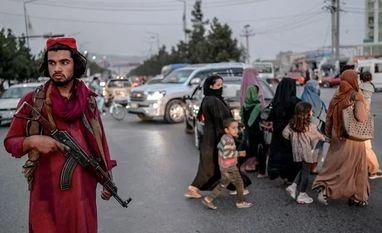 Over 8,000 Afghan refugees forced to return from Pak as deadline nears Afghanistan