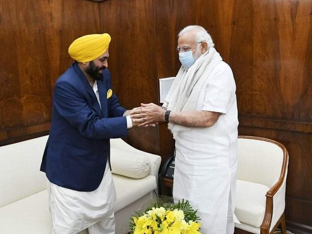 Punjab CM Bhagwant Mann meets PM Narendra Modi