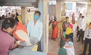 India's FY23 fiscal deficit likely to hit 6.7% on free grains move rice