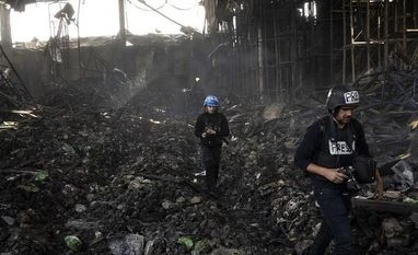 Russian pledge to scale back military ops in Ukraine draws skepticism ukraine russia