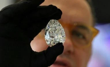 The Rock, the largest white diamond ever to appear at auction diamond