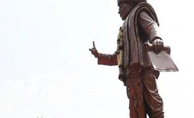 Mahatma Phule birth anniversary: PM Modi, V-P Naidu pay tribute Jyotirao Phule