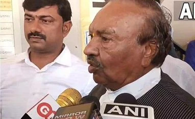 KS Eshwarappa to resign as minister today in contractor's suicide case Eshwarappa