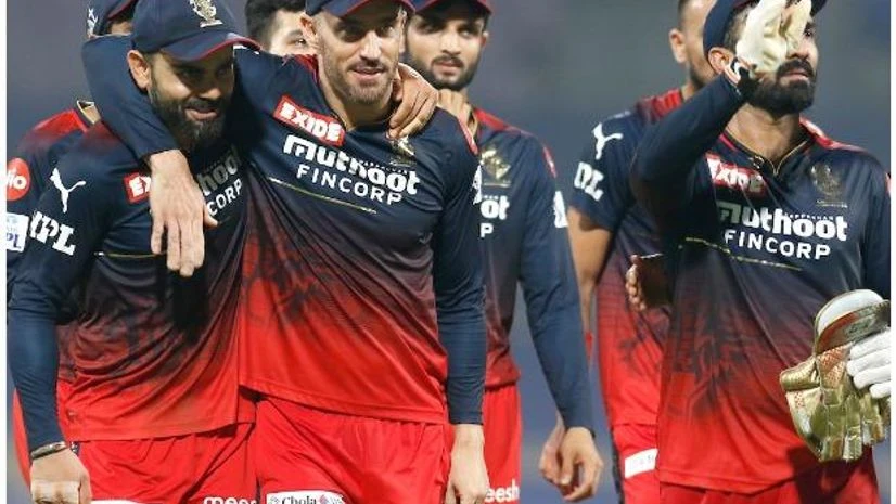 RCB vs RR IPL 2022 Faf du Plessis with his teammates ahead of RCB vs RR match in IPL 2022. Photo: Sportzpics for IPL