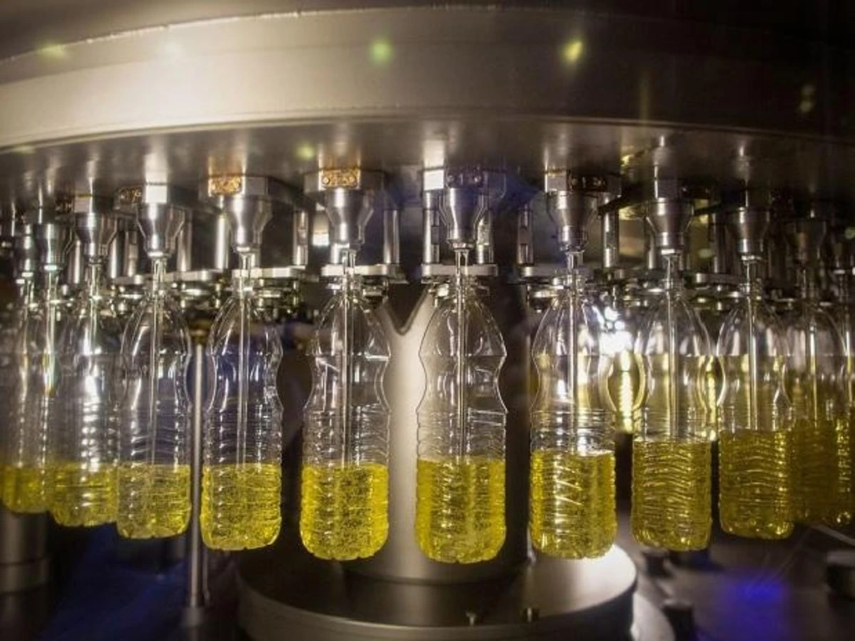 Govt cuts import duty on refined soybean and sunflower oils to 12.5%