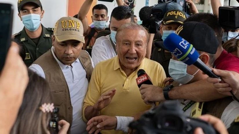 Rodolfo Hernandez Rodolfo Hernandez, independent presidential candidate, speaks to members of the media after casting a ballot at a polling location during the first-round presidential election in Bucaramanga, Colombia. (Photo: Bloomberg)