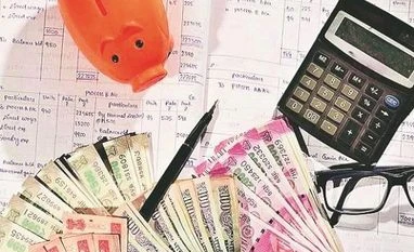 CAD widens to 4.4% of GDP in Q2 due to higher trade deficit: RBI data India's CAD