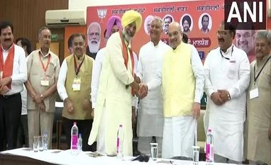 Cong does not recognise its workers: Balbir Singh Sidhu after joining BJP Balbir Singh Sidhu, Amit Shah