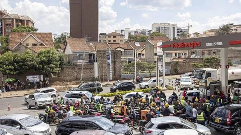 Kenya oil station Drivers and motorcyclists queue for fuel at a Total Energies SE gas station in Nairobi, Kenya, on Wednesday, April 13, 2022. (Photo: Bloomberg)