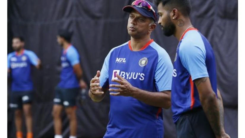 India vs South Africa India coach Rahul Dravid with vice captain Hardik Pandya during a net session at Arun Jaitley Stadium before India vs South Africa 1st T20I. Photo: BCCI