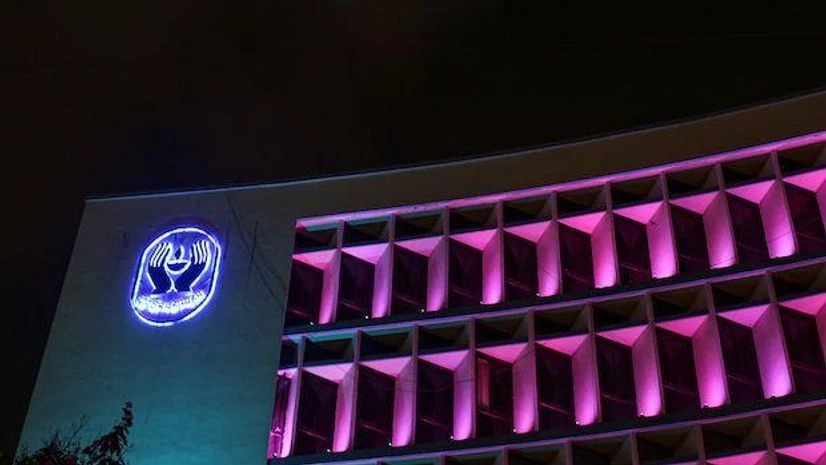 LIC Photo: Bloomberg