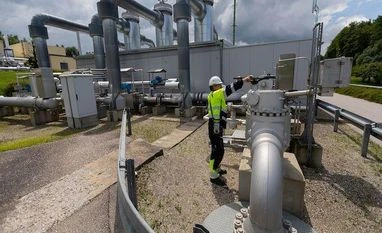 Key gas pipeline from Russia to Europe restarts after 10-day break gas