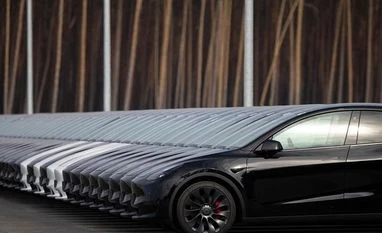 Tesla's Autopilot system kills another motorcyclist, US begins probe Tesla, Cars