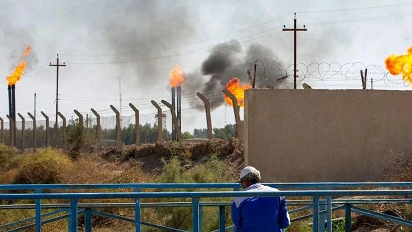 Oil Photo: Bloomberg