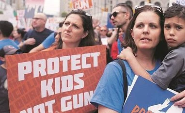 US Supreme Court strikes down New York's limits on concealed guns us gun