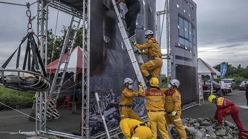 China, workers China, workers