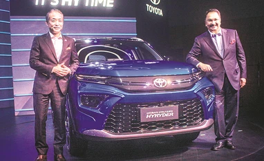 Toyota Kirloskar drives in first mass-market hybrid car in India Toyota Kirloskar